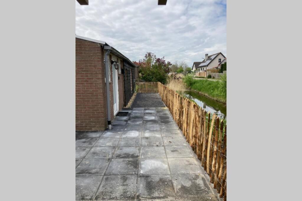 Schwone Diekhuusje - Vakantiewoning Aan De Noordzeekust Vila Schoondijke Exterior foto