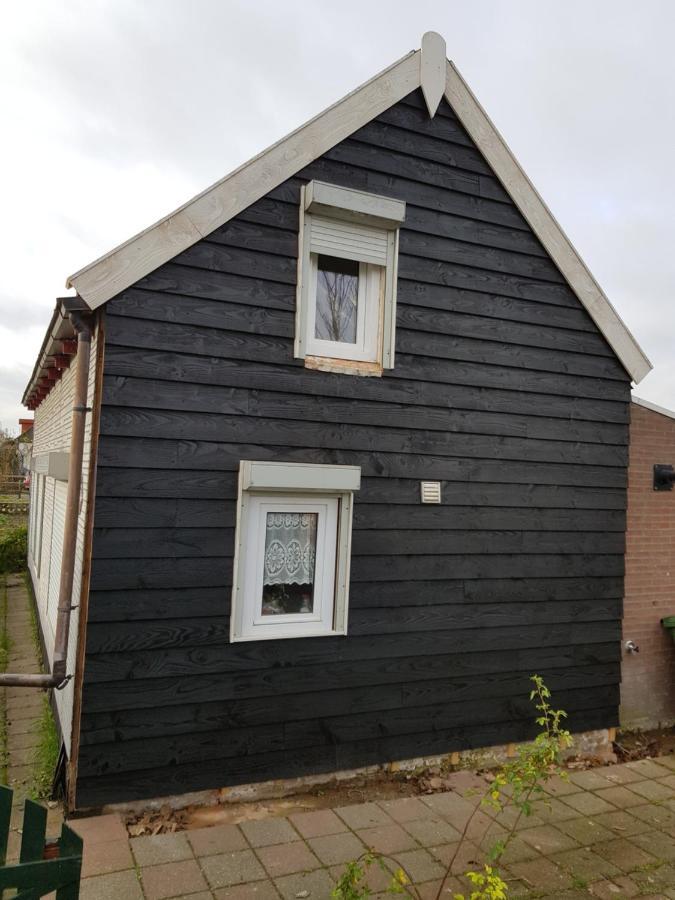 Schwone Diekhuusje - Vakantiewoning Aan De Noordzeekust Vila Schoondijke Exterior foto