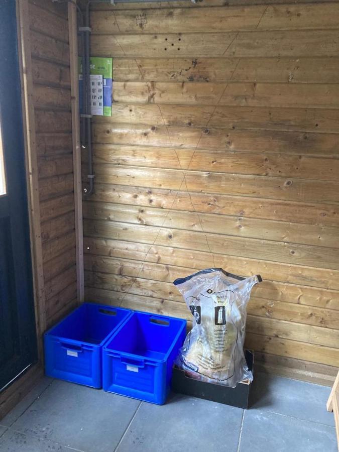 Schwone Diekhuusje - Vakantiewoning Aan De Noordzeekust Vila Schoondijke Exterior foto